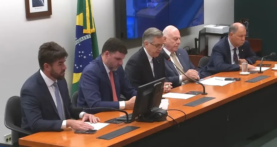 Monitor da Reforma Tribut&aacute;ria &eacute; lan&ccedil;ado com apoio de Frentes Parlamentares