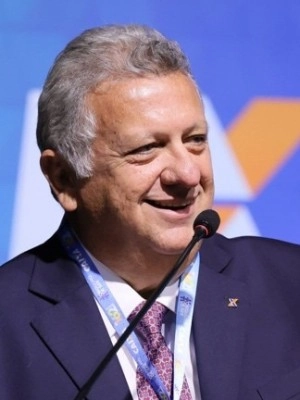 Carlos Ant&ocirc;nio Vieira Fernandes