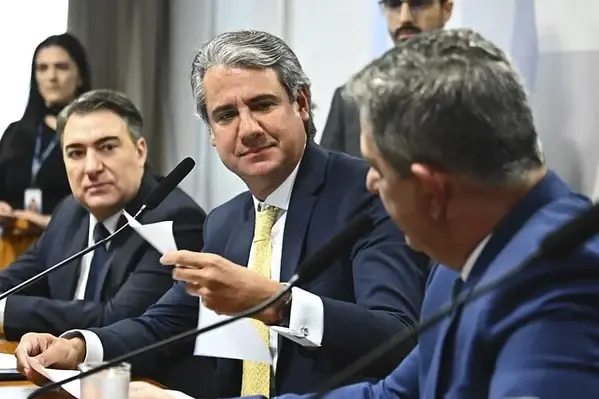 Parlamentar da comiss&atilde;o mista que vai analisar cr&eacute;dito consignado digital. Foto: Andressa Anholete/Ag&ecirc;ncia Senado