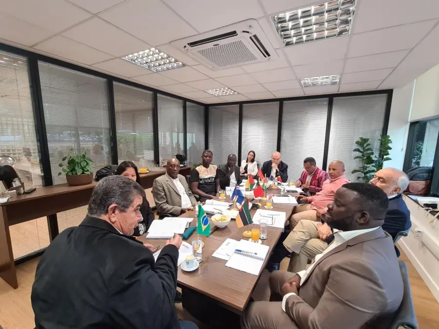 Coops de pa&iacute;ses de l&iacute;ngua portuguesa se re&uacute;nem em Bras&iacute;lia