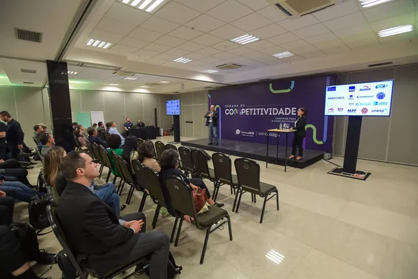Neg&oacute;ciosCoop ao vivo estimula intercoopera&ccedil;&atilde;o na busca de novos mercados