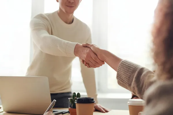 Marketing B2B e B2G: 5 estrat&eacute;gias para vender para empresas e governo